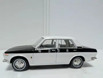 토미카 리미티드 V 1/64 닷선 블루버드 1400 종합경비보증