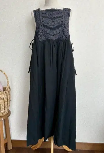 택 포함 새상품 사만사 모스모스 인기 가슴 레이스 린넨 원피스 블랙 F