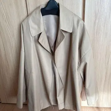 베이지 오버 사이즈 코트