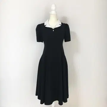 최근 새상품급 Rene 르네 워셔블 화이트 카라 펄 드레스 원피스