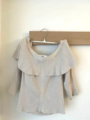 SNIDEL 라이트 핑크 프릴 탑