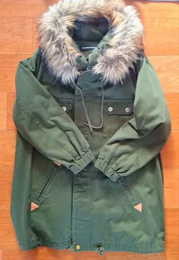 메르시보쿠 모즈 코트