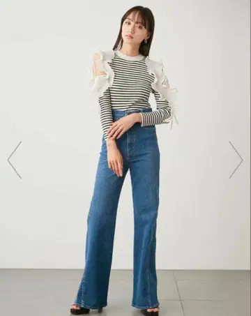 SNIDEL sustainable 스트레치 플레어 데님 팬츠 eimy