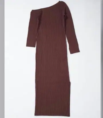 로자리 문 원숄더 니트 원피스 로자리 문