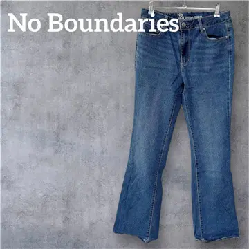 새상품급 하나뿐인 No Boundaries 부츠컷 데님 12