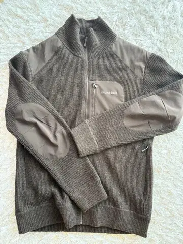 새상품급 mont-bell 몽벨 스웨터 남성용 XL 모 100%