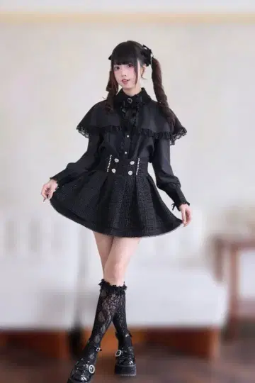 케이프 레이스업 블라우스 LNoGenki