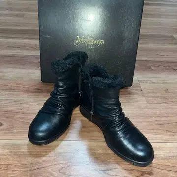 요시노야 블랙 가죽 숏부츠