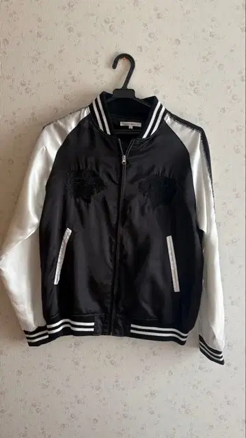 BAYCREST 블랙/화이트 스카잔 L