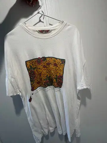 오리지널 디자인 화이트 T셔츠