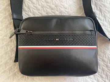 TOMMY HILFIGER 숄더백 다크 네이비