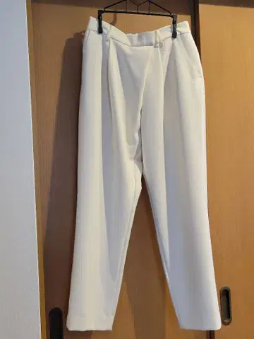 소쥬 파인 턱 팬츠 화이트 M