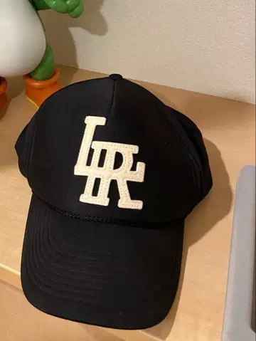 LETITRIDE LTR 로고 입 야구 모자 블랙