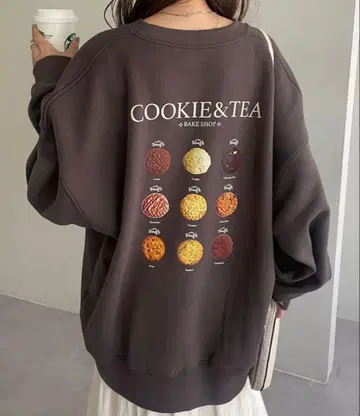 Discoat 디스코트 쿠키 앤 도넛 그래픽 맨투맨