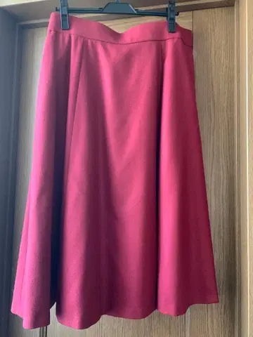 KUMIKYOKU 플레어 스커트 사이즈 7 빨간색