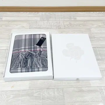 미개봉 캐시미어 타카시마야 머플러 핑크 그레이