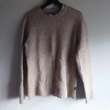 Patagonia 베이지 네프 니트 크루넥