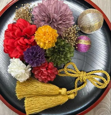 레트로 모던 성인식 일본 의류 후리소데 시치고산 사전 촬영 머리 장식