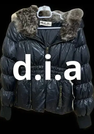 d.i.a. 블랙 다운 초레어 갸루