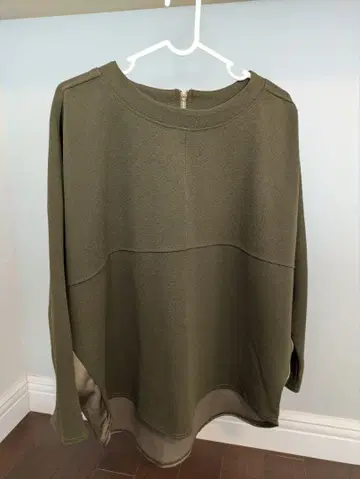 Jena espace merveilleux / 카키 돌먼 슬리브