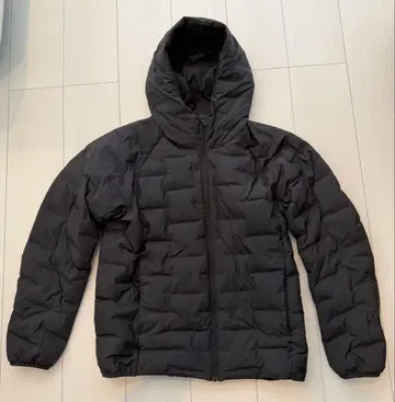 UNIQLO 퍼프 테크 후드티 M 블랙