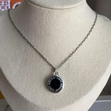 마크 제이콥스 목걸이