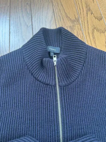 Theory 다크 네이비 리브 니트