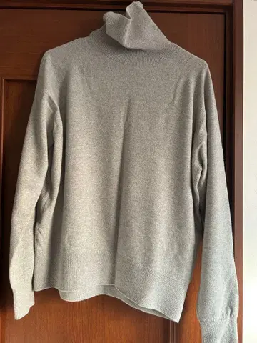 *CAPRI 터틀넥 풀오버 그레이