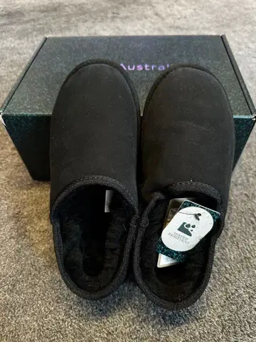 EMU 에뮤 Stinger Pico 무스탕 슬립온