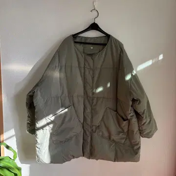 올리브 그린 다운 자켓