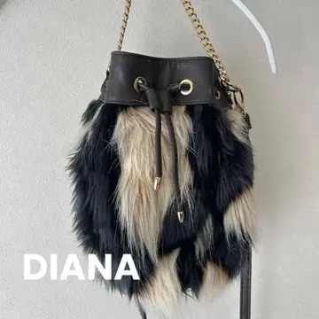 [ DIANA ] 퍼 숄더백 블랙 네이비 베이지