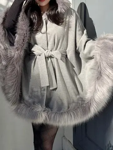 ROYAL PARTY 후드 퍼 케이프 코트 그레이 B급 새상품 택 포함