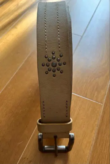 천연 가죽 베이지 벨트