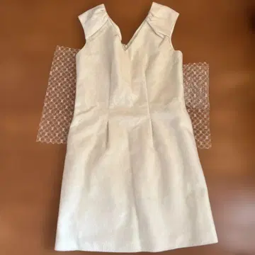 Lily Brown 모테카와이 따뜻한 슬리브리스 미니 원피스