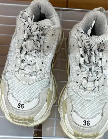 트리플 S 스니커즈 사이즈 36