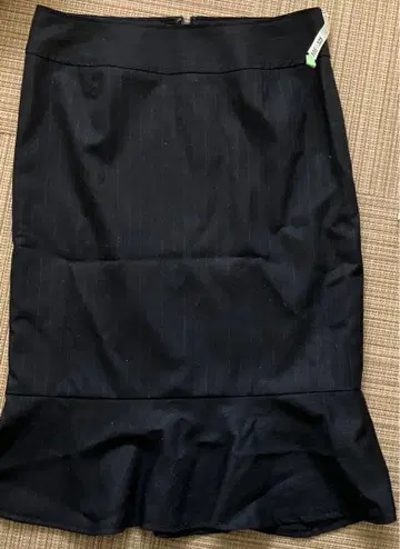 비아지오 블루 네이비 스트라이프 머메이드 스커트