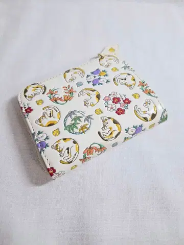 고양이와 꽃 프린트