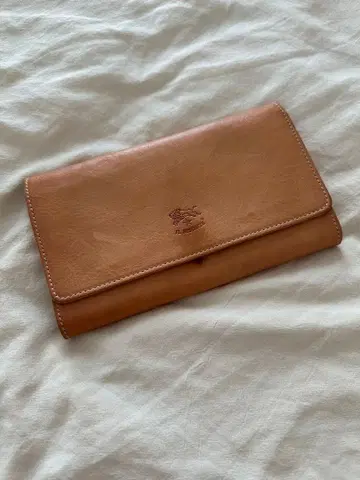 ILBISONTE 일비종떼 가죽 장지갑 베이지