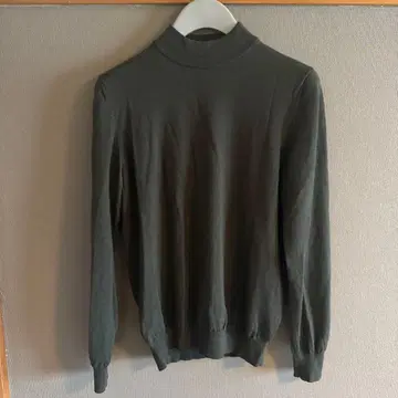 Gran Sasso 46 올리브 그린 모크넥 니트