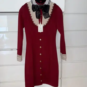 에미리아 위즈 와인 레드 원피스