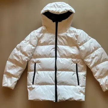 [ 유니클로 +J ] 화이트 후드 부착 다운 자켓 남성용 S 사이즈