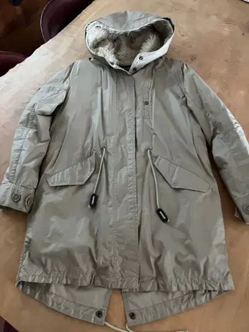 ROSE BUD 베이지 모즈 코트 복슬복슬 긴팔 이너 탈부착 가능