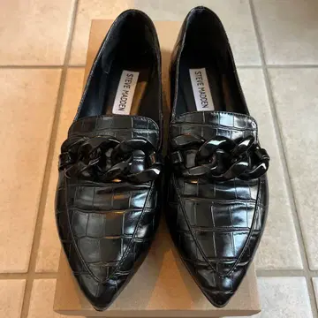 [ 미사용 ] 체인 포함 로퍼 23cm STEVE MADDEN FAMED