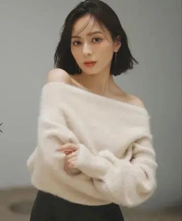 [ 오늘 발송 가능 ] anuans 라쿤 폭스 오프숄더 니트 풀오버