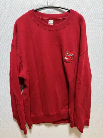 유니클로 키스 해링 코카콜라 맨투맨 L 사이즈