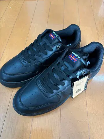 [택 포함 새상품] Admiral 블랙 스니커즈