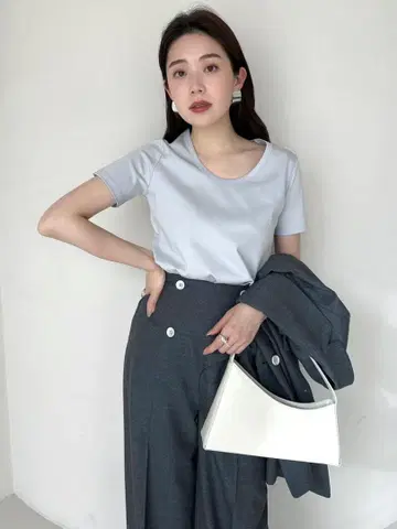 [ anuans ] 실크 터치 코튼 U넥 T