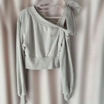 [ 새상품급! 당일 발송 ] AnMILLE 안미르 원숄더 맨투맨 핑크