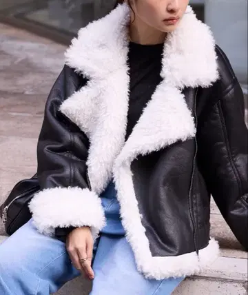 보아 인조 가죽 숏 자켓