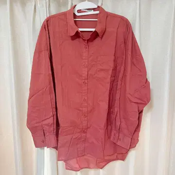 오렌지 긴팔 셔츠 왼쪽 가슴 포켓 부착 시어 셔츠